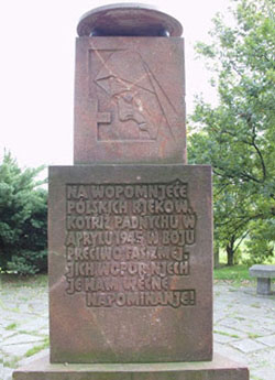 2 Pomnik z napisem luzyckim