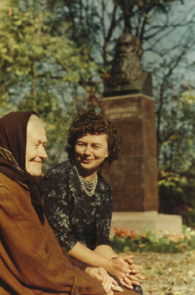 7_Maria_Hrebnicka_z_lewej_z_bratanica_Julia_rejmanowa_ok