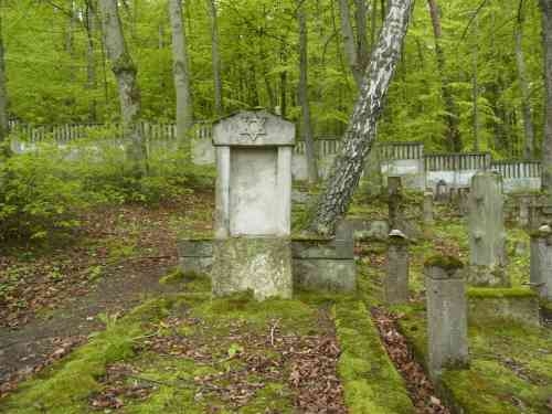 cmentarz-dziewczyna-zagadka (10)