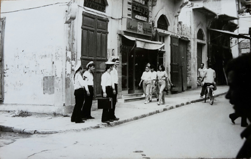 Radzieccy marynarze na przepustce...