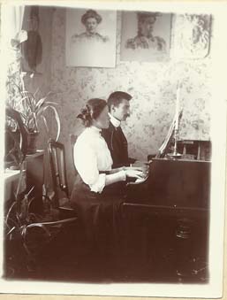 2_Wielkanoc_1909_Lesnyj_Petersburg_M_Hrebnicka_i_Konstan
