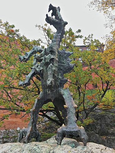 Ein Denkmal erinnert an den Krakauer Drachen, fot. © Arkadiusz Łuba